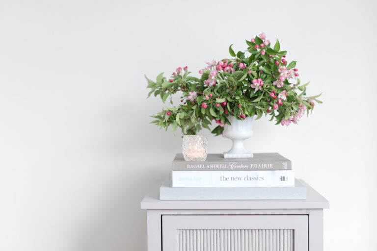 Tips on foraging for greenery and apple blossoms